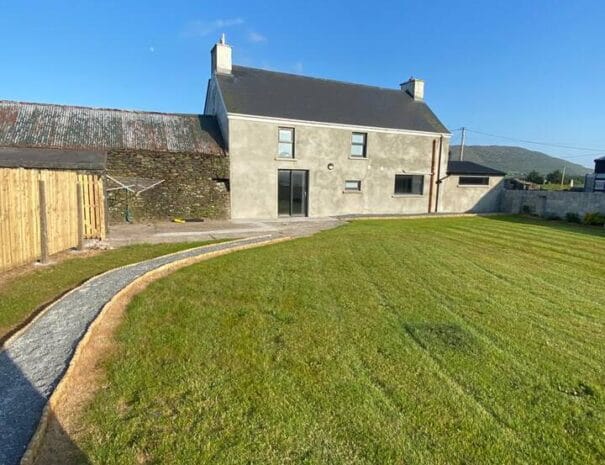 Farmhouse Back Garden3