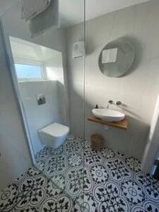 Farmhouse full bathroom1 downstairs